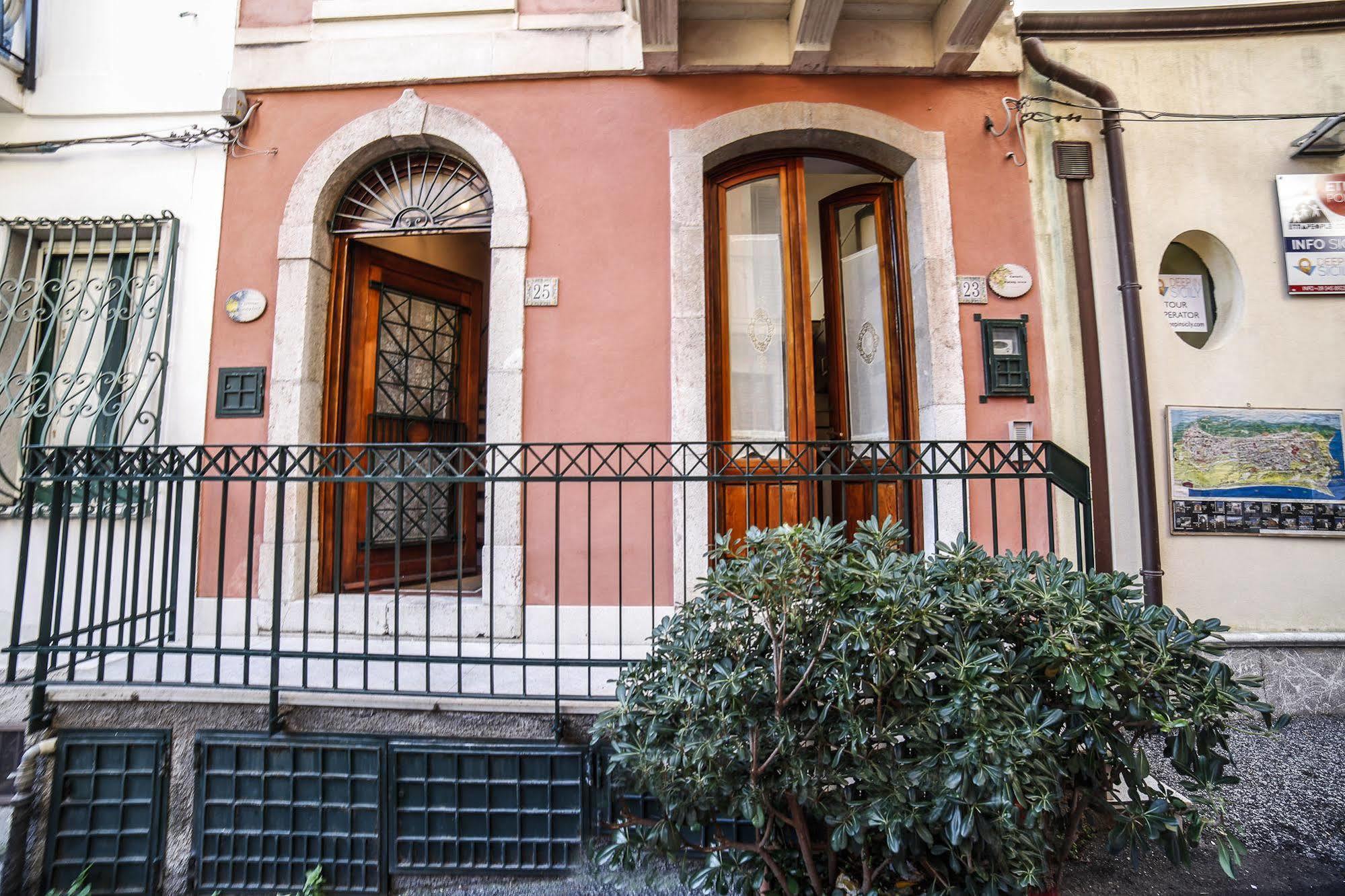 Il Gelsomino Taormina Center Lejlighed Eksteriør billede
